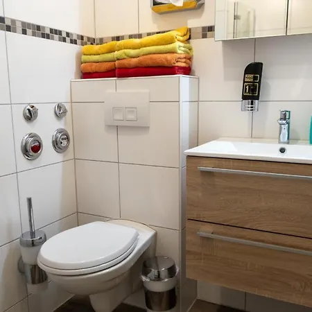 Neu! Reiterhof Finkenmuehle Wicky Mit Balkon * Weissenstadt